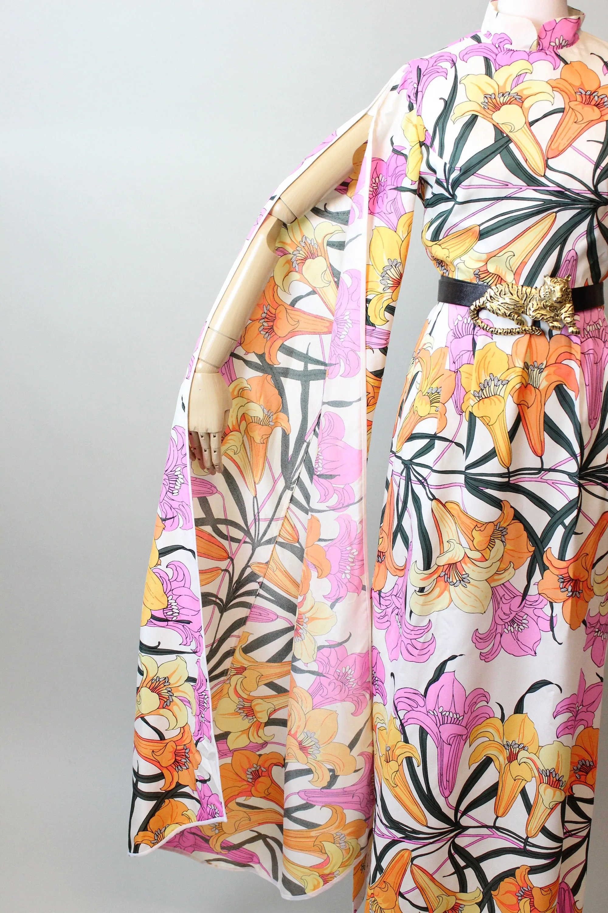 1960s LILLI DIAMOND dripping SLEEVES dress small | new fall