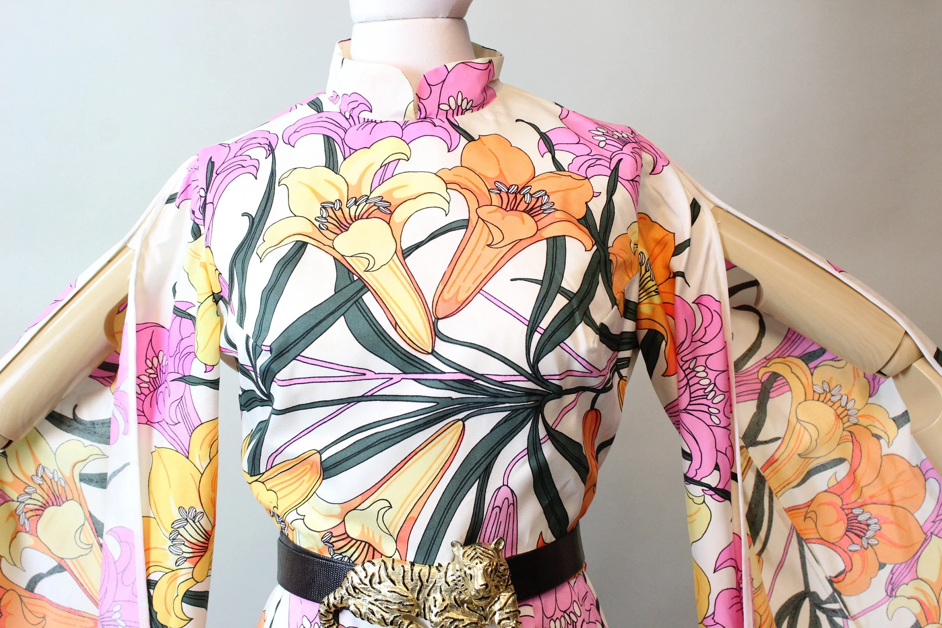1960s LILLI DIAMOND dripping SLEEVES dress small | new fall