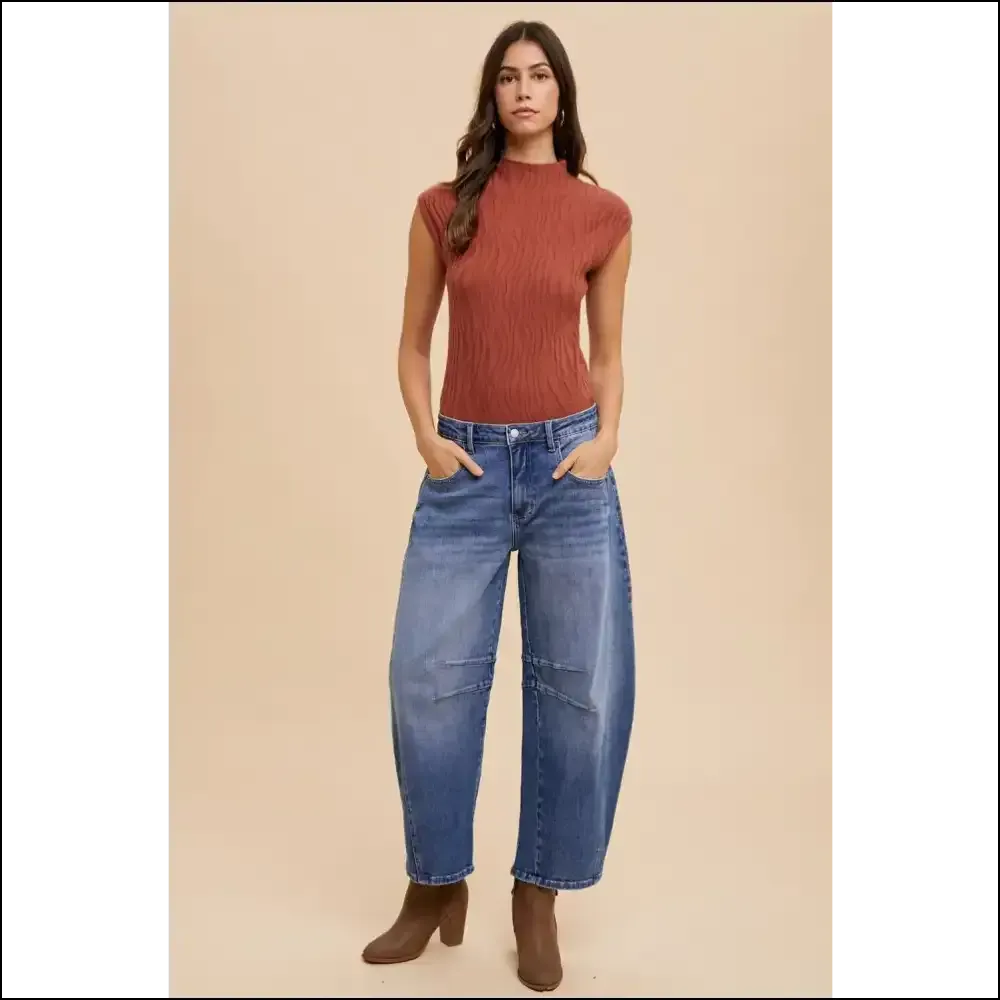 Annie Wear Barrel Leg Jeans: Get Ready to Turn Heads and Drop Jaws! 💃👖