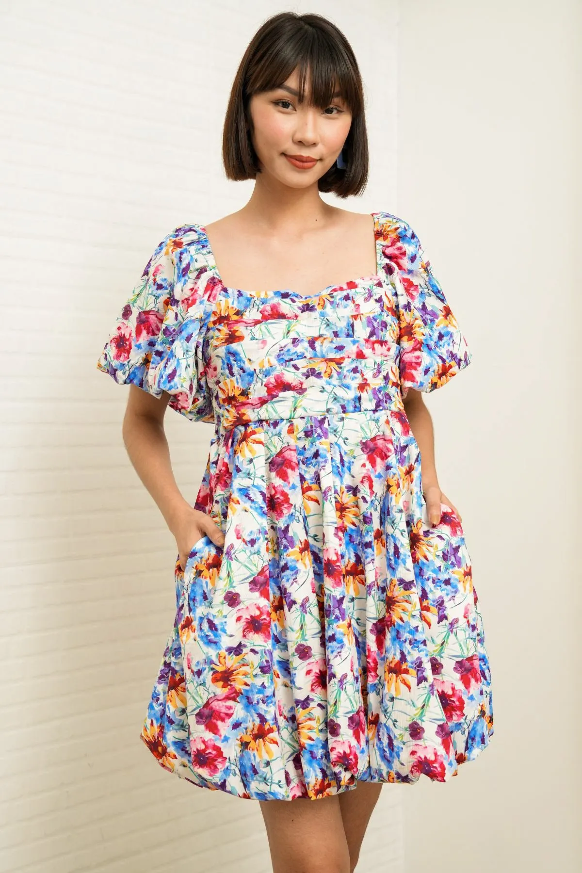 ANYA Pleated Puff-Sleeve Floral Dress (Blue Violet)