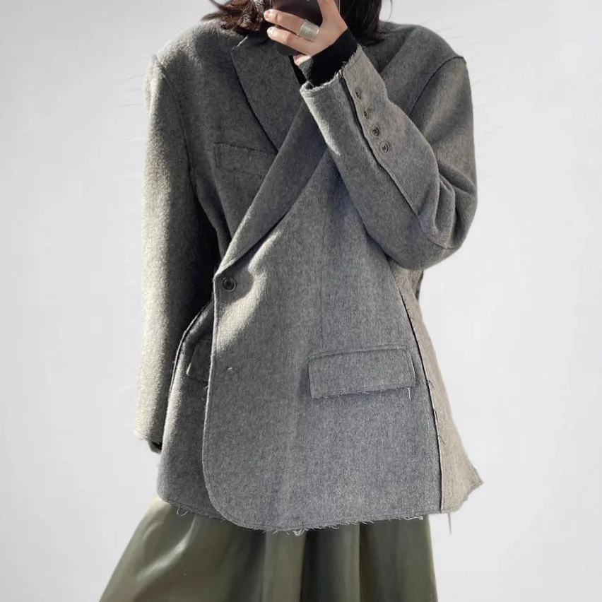 Avant-Garde Loose-Fit Asymmetric Buttoned Winter Blazer