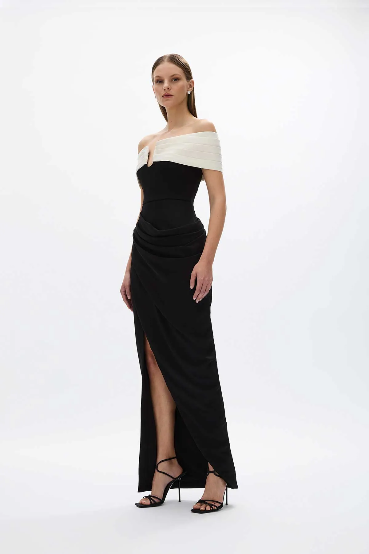 AVEN GOWN