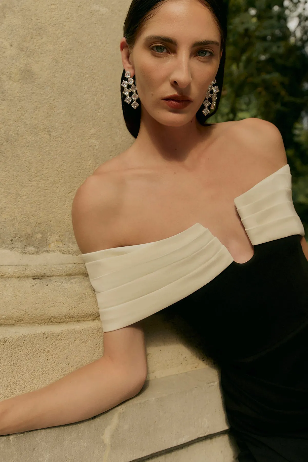 AVEN GOWN