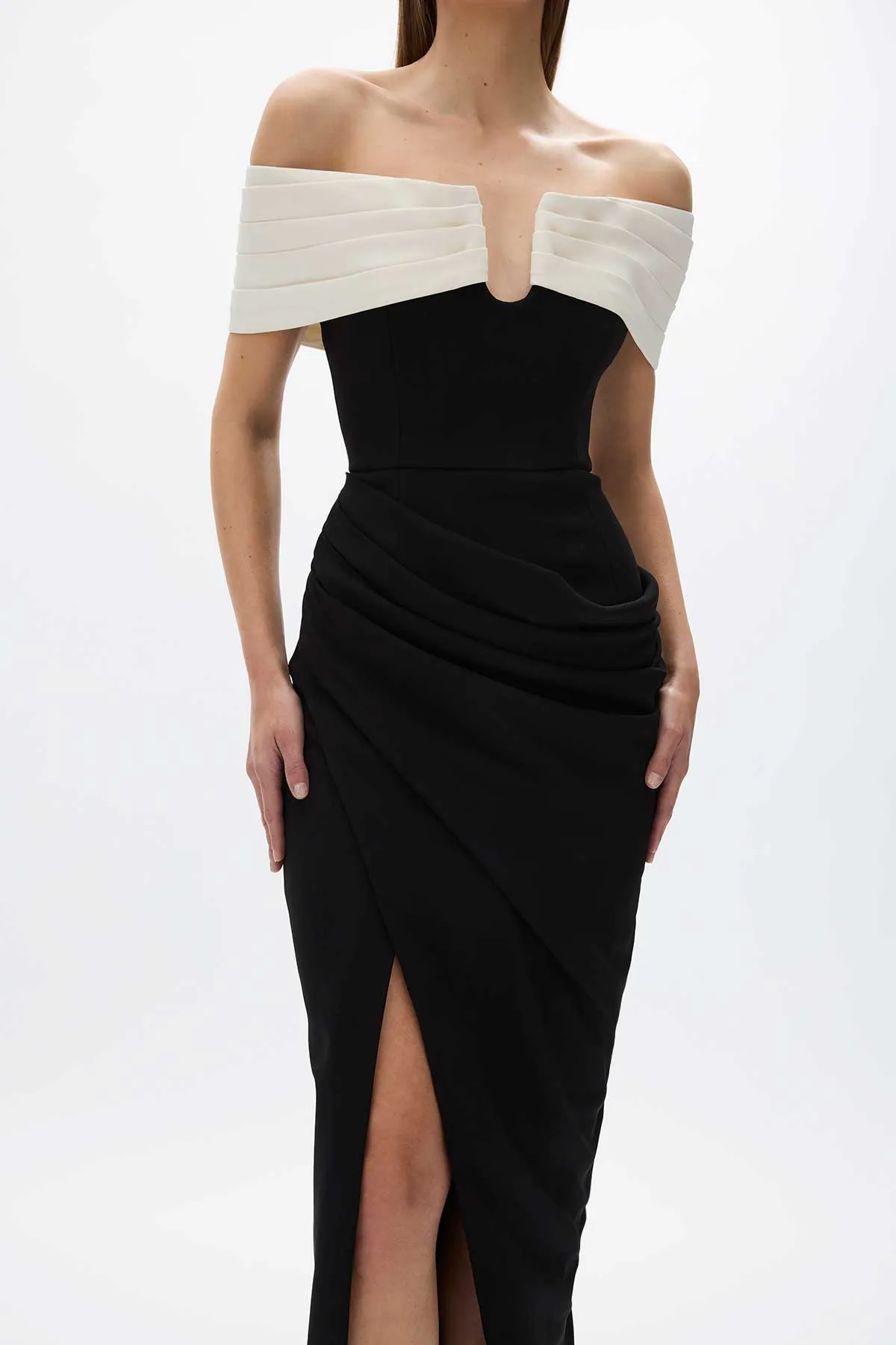 AVEN GOWN