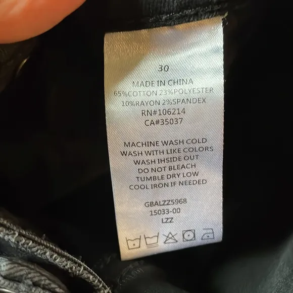 Black distressed Joes jeans size 30