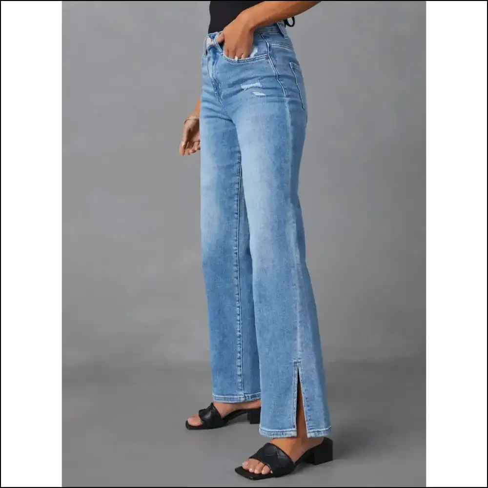 Chic Slit Buttoned Jeans: Because who Needs Privacy in Fashion? 😏