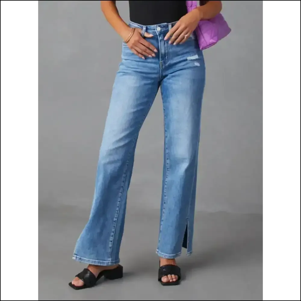 Chic Slit Buttoned Jeans: Because who Needs Privacy in Fashion? 😏
