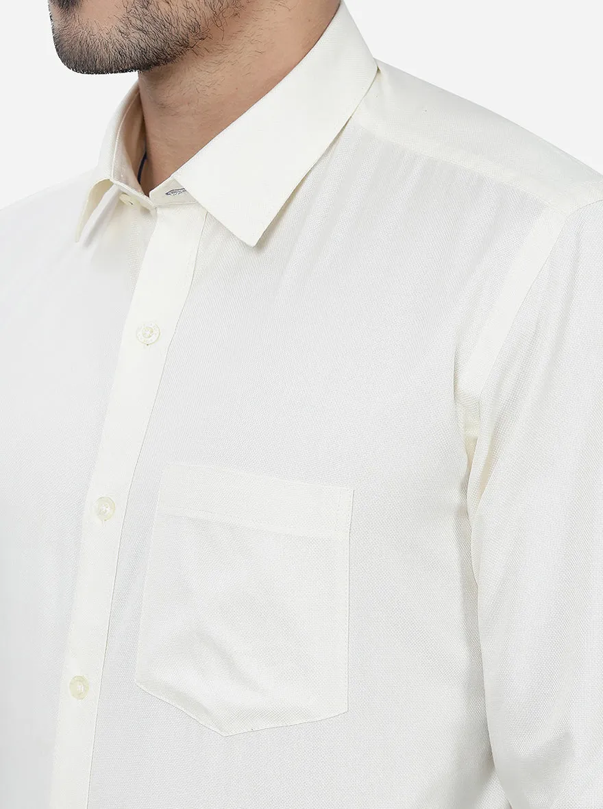 Cream Solid Slim Fit Casual Shirt | JadeBlue