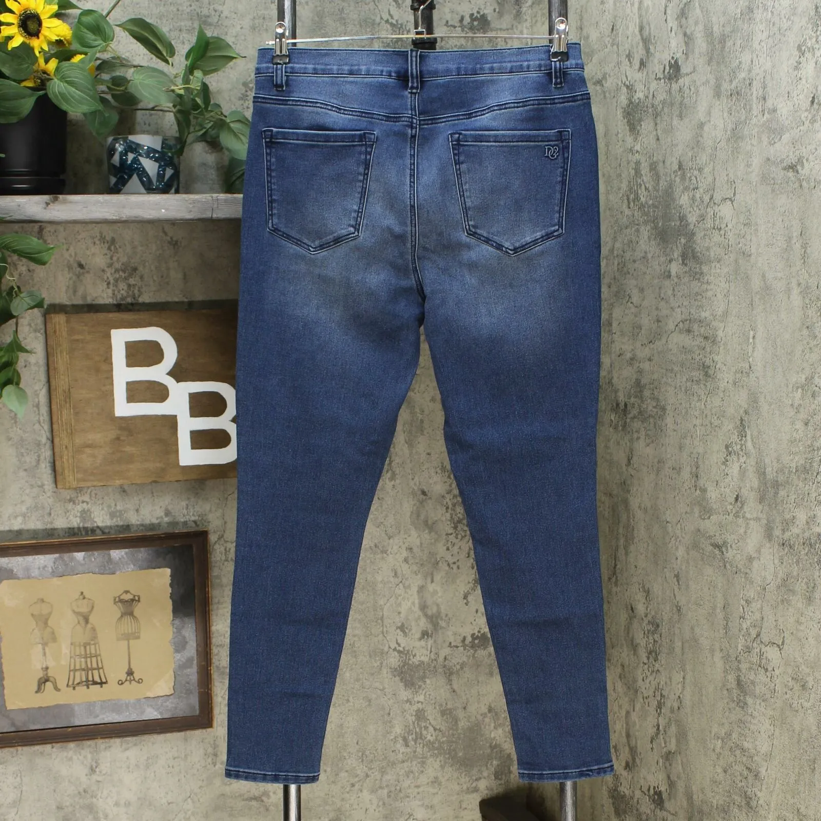 DG2 by Diane Gilman Women's Denim Virtual Stretch Ultra Skinny Jeans