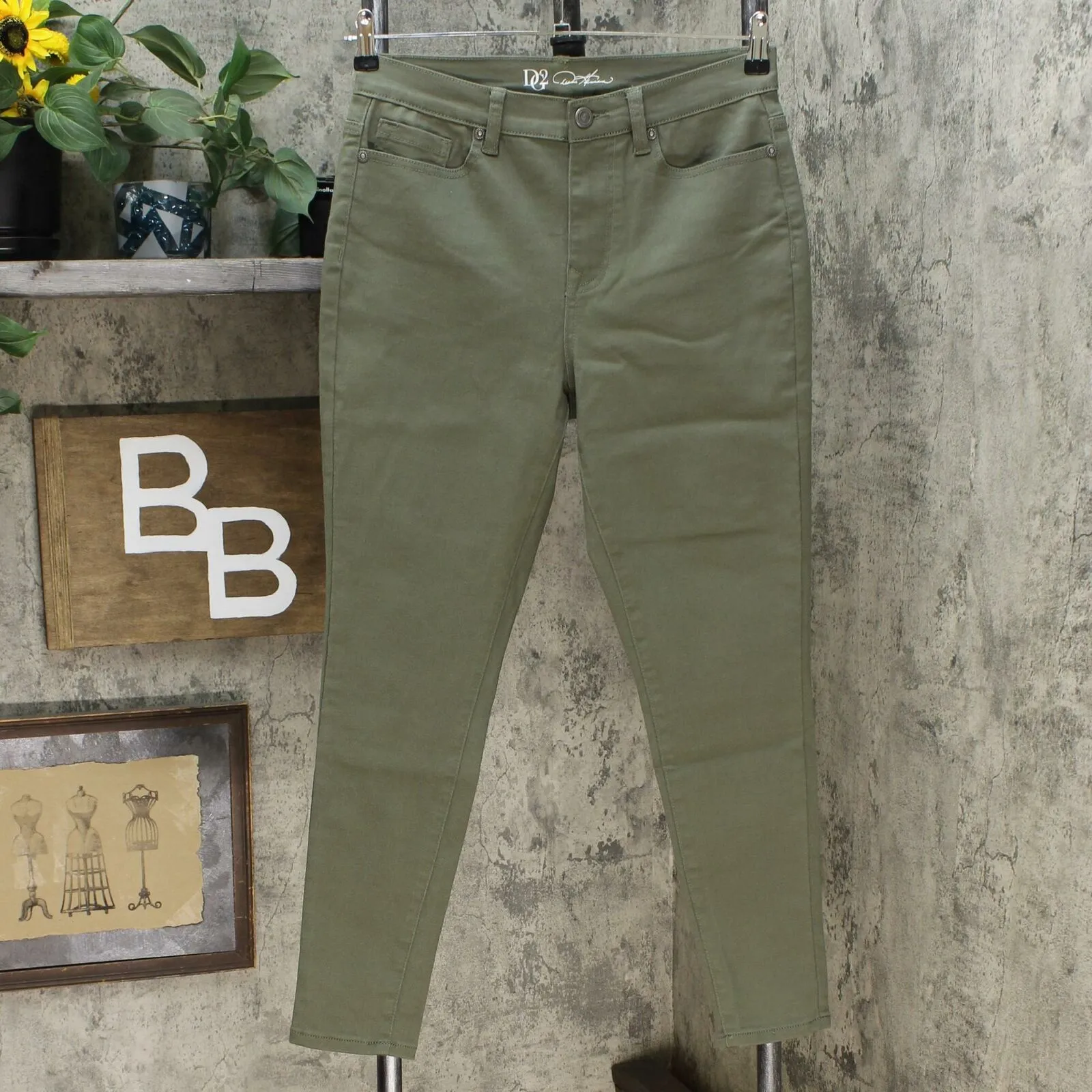 DG2 by Diane Gilman Women's Virtual Stretch Ultra Skinny Jeans Olive Green 6