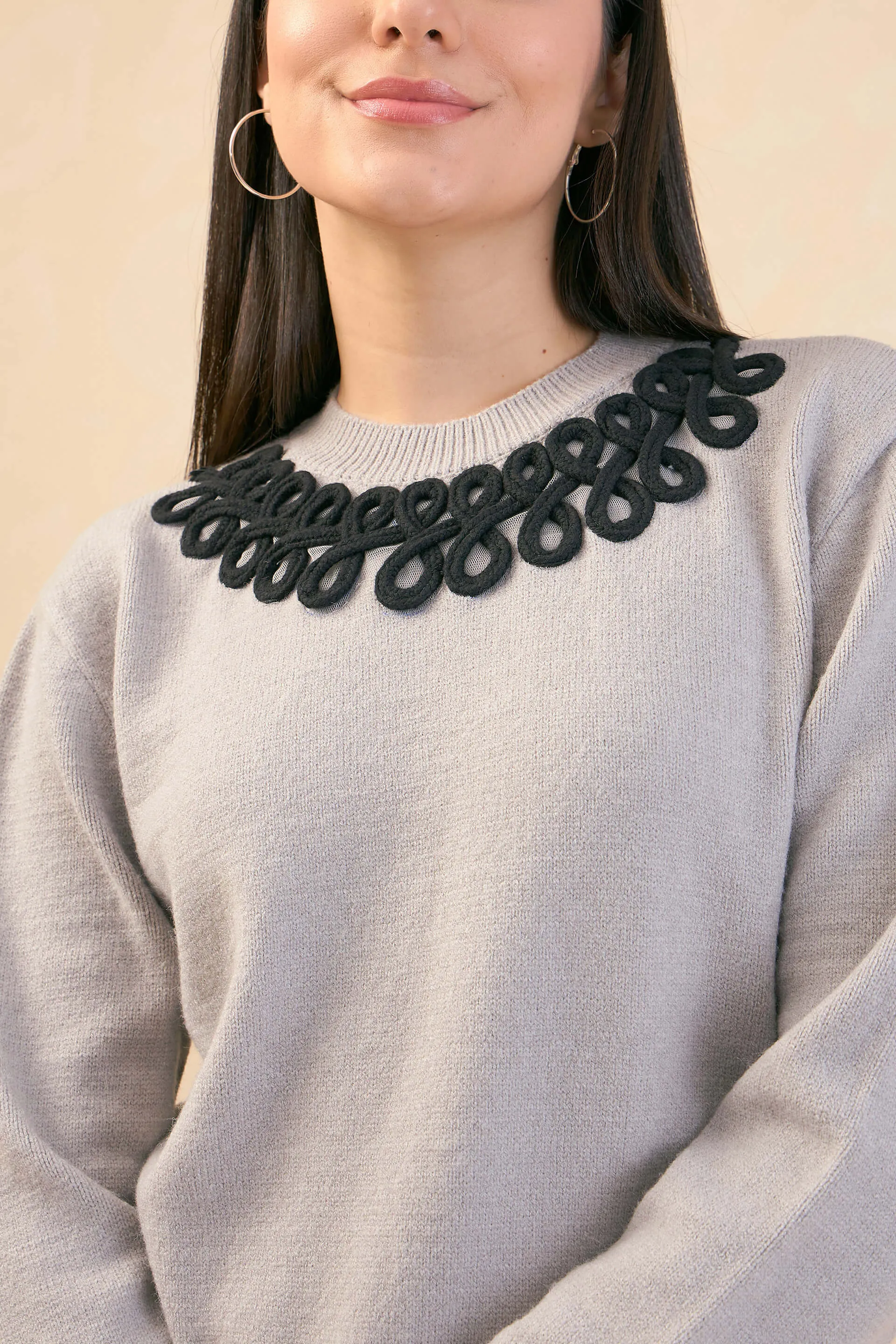 Dorothy Appliqué Sweater - Light Grey
