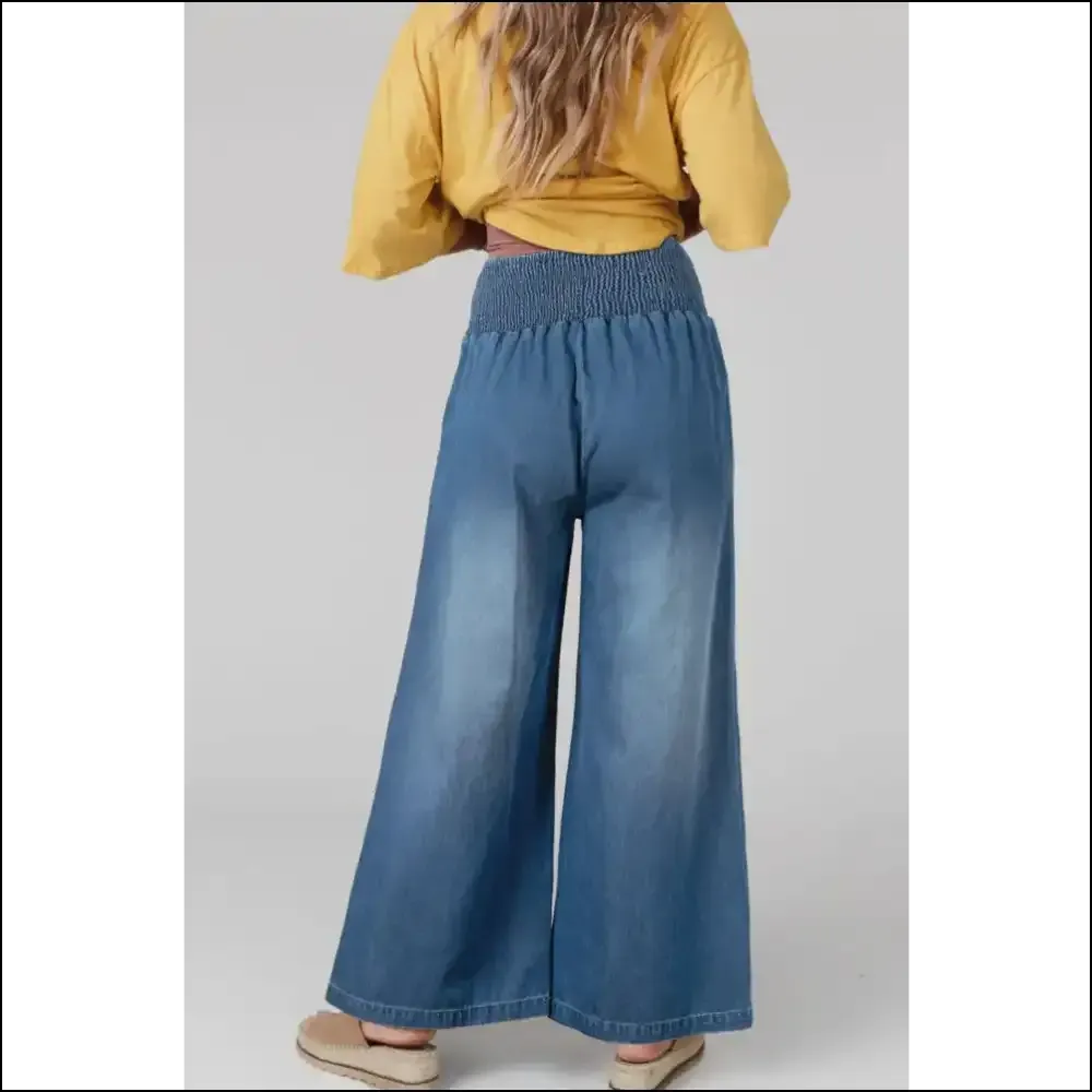 Escape the Ordinary: Chic Smocked Wide Leg Jeans for Fashion Rebels 👖✨