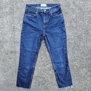 Everlane Cheeky Jeans Medium Rise Dark Wash Pants Cutoff Raw Hem Pants Womens 29