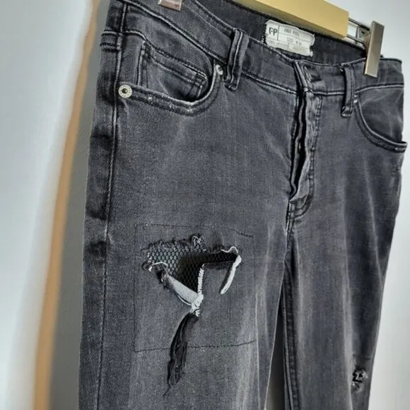 Free People Distressed Skinny Washed Jeans Size 24