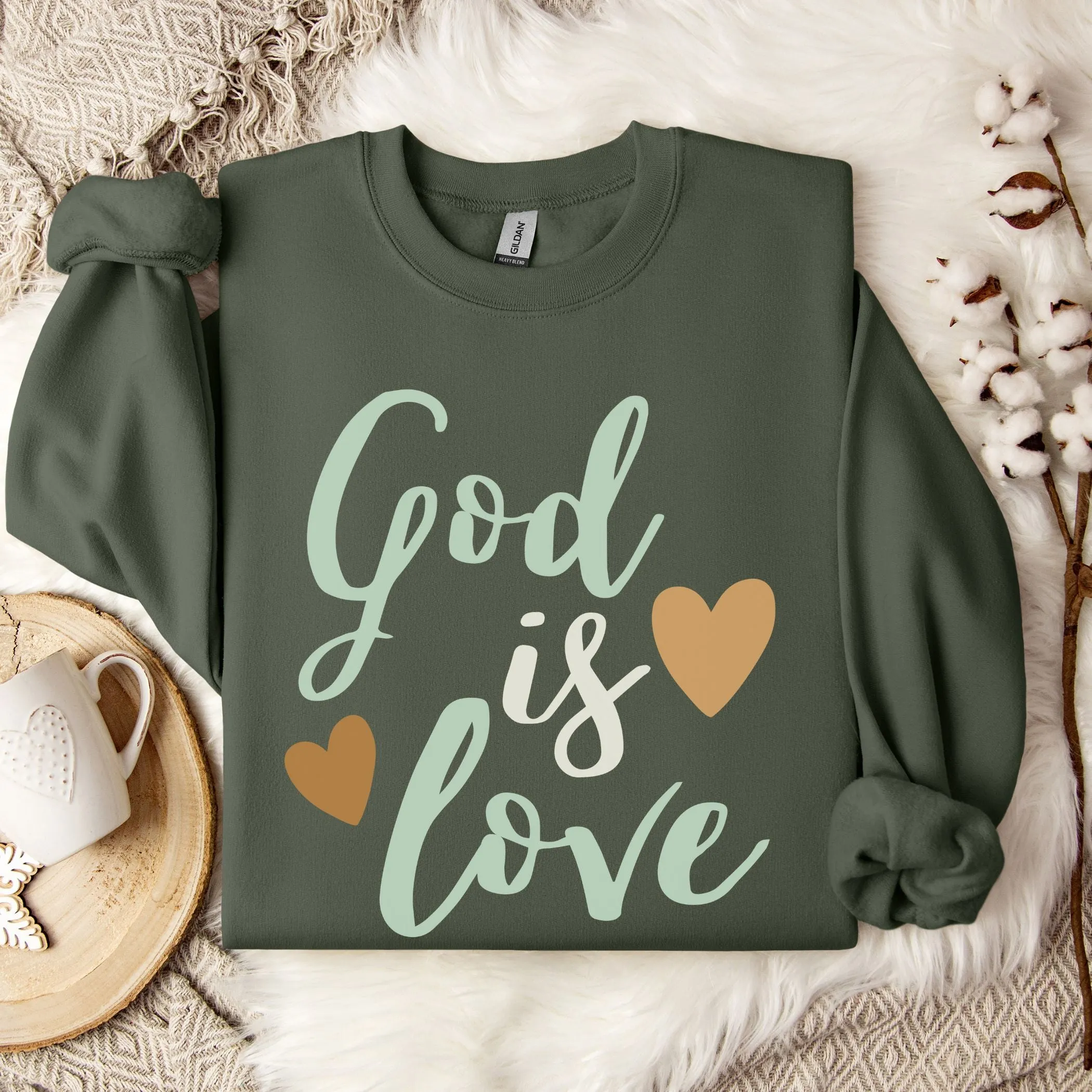 God is Love - Sweatshirt