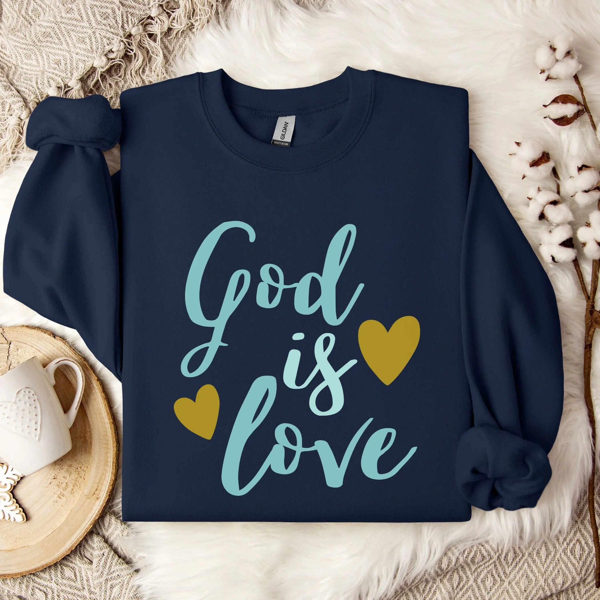 God is Love - Sweatshirt