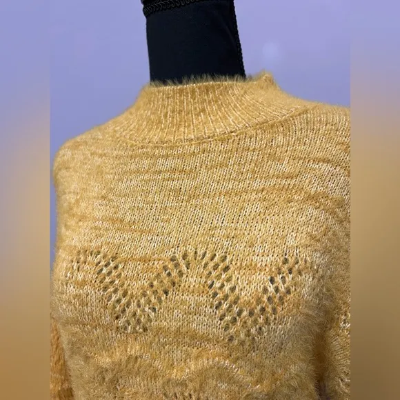 GOLD Sweater TUNIC Lauren CONRAD Eyelash SCALLOP