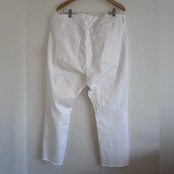 Good American Good Legs Straight Jeans in White - Size 24