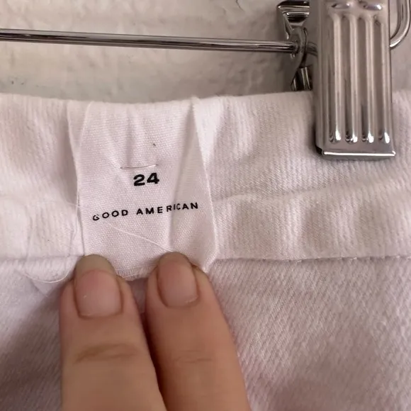 Good American Good Legs Straight Jeans in White - Size 24