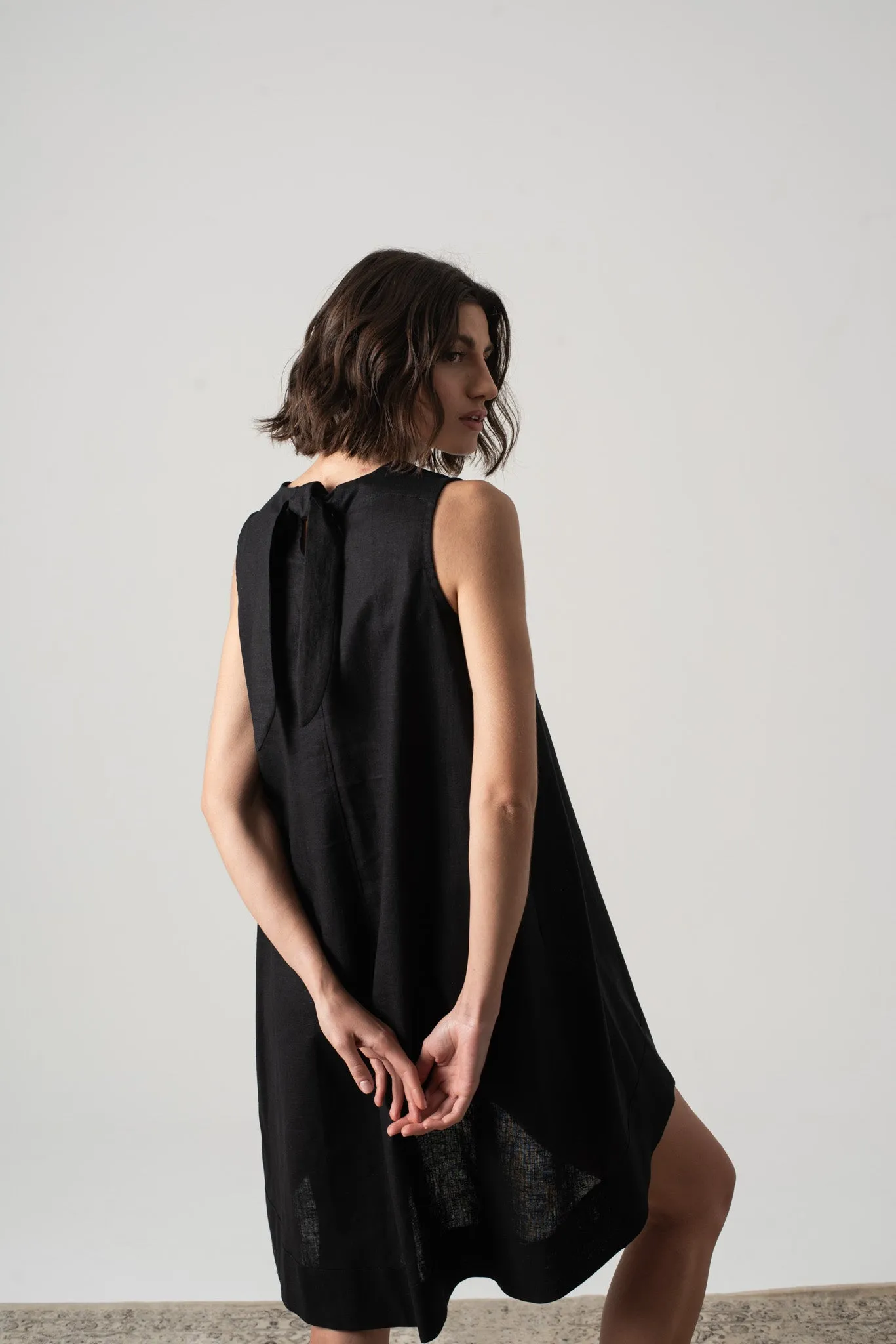 Illya Midi Dress Black