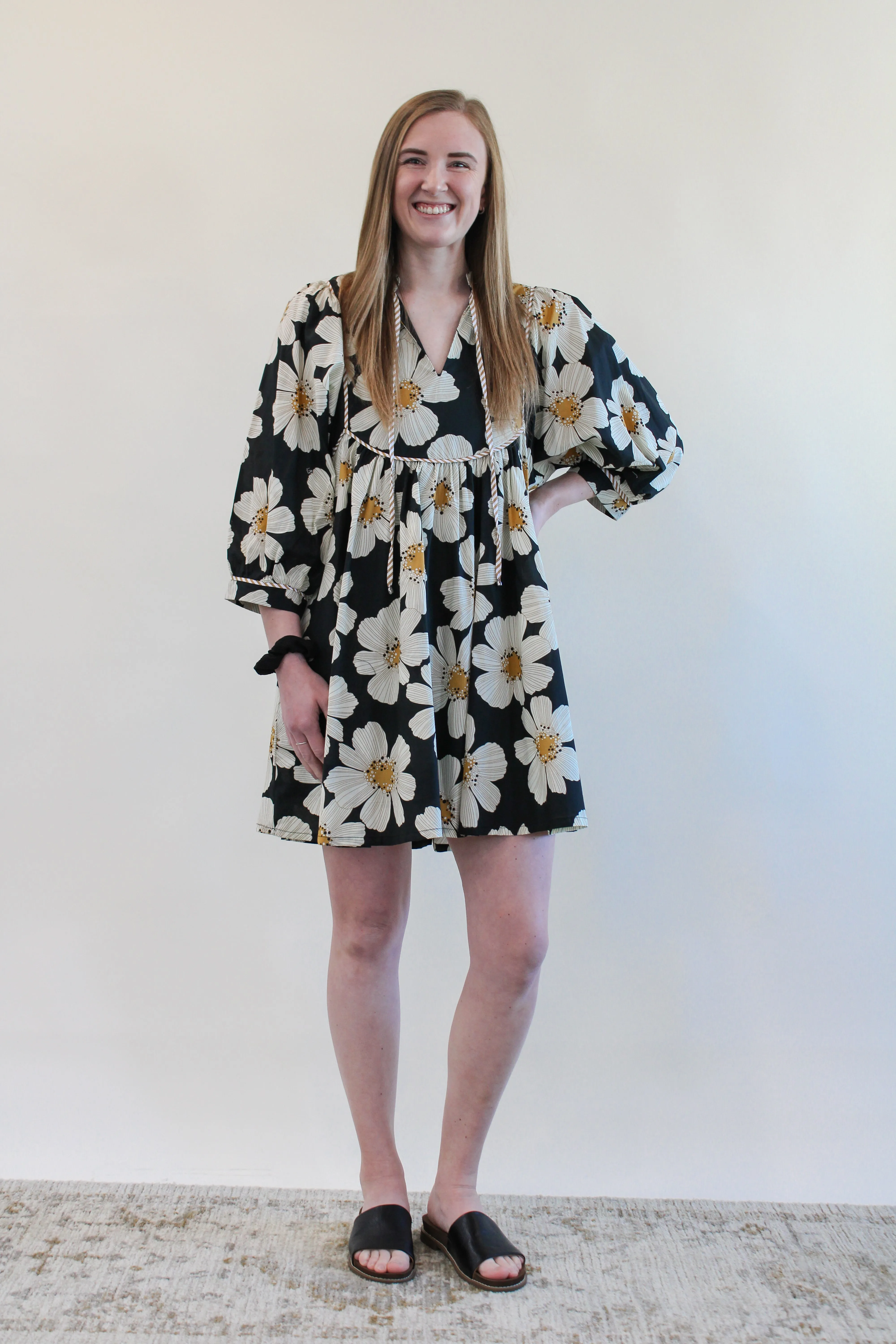 ISLA REG/CURVY FLORAL MINI DRESS