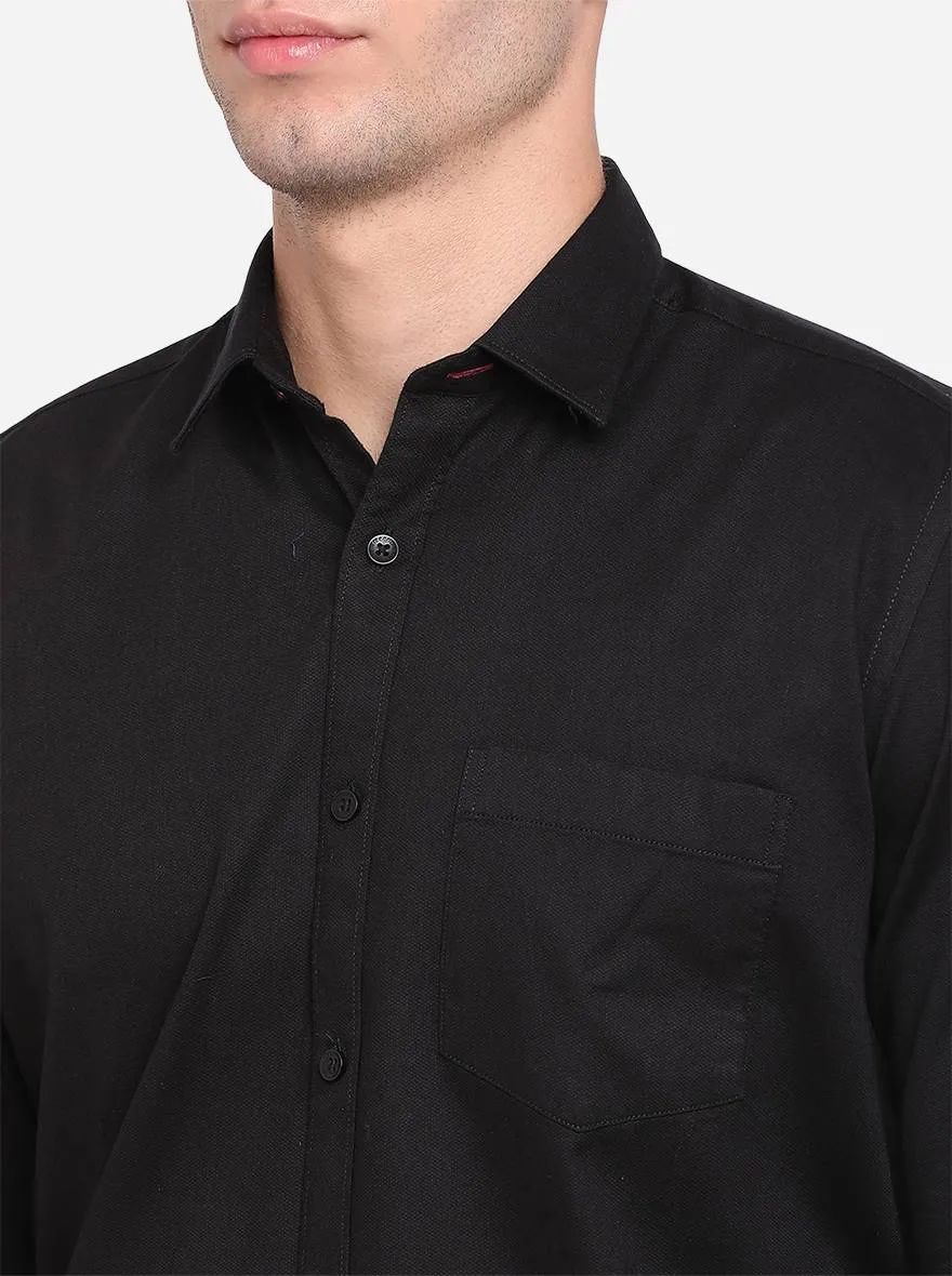 Jet Black Solid Slim Fit Casual Shirt | Greenfibre