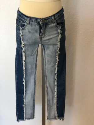 K FRAYED JEANS