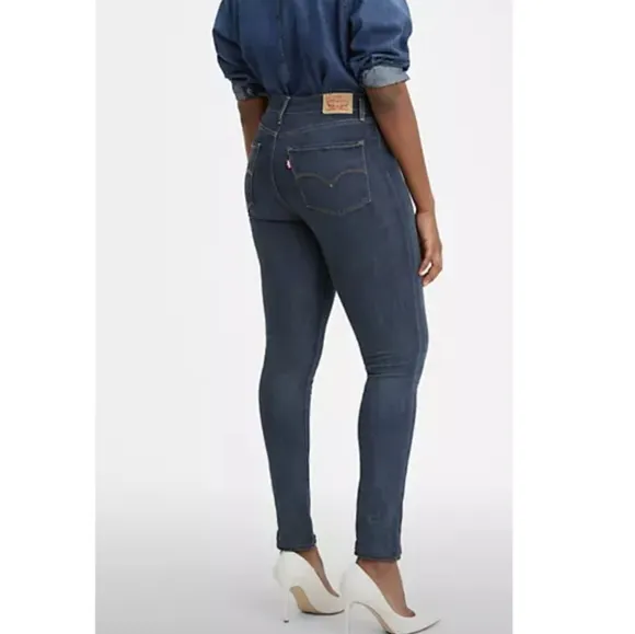 🆕🌿LEVI'S HIGH WAIST SKINNY JEANS🌿