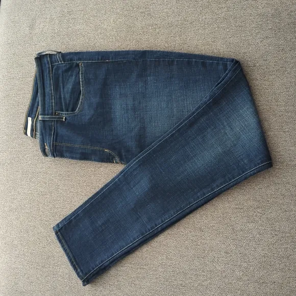 🆕🌿LEVI'S HIGH WAIST SKINNY JEANS🌿