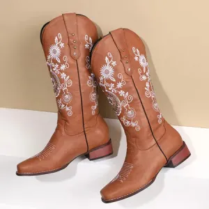 Lizbeth | Embroidered Boots