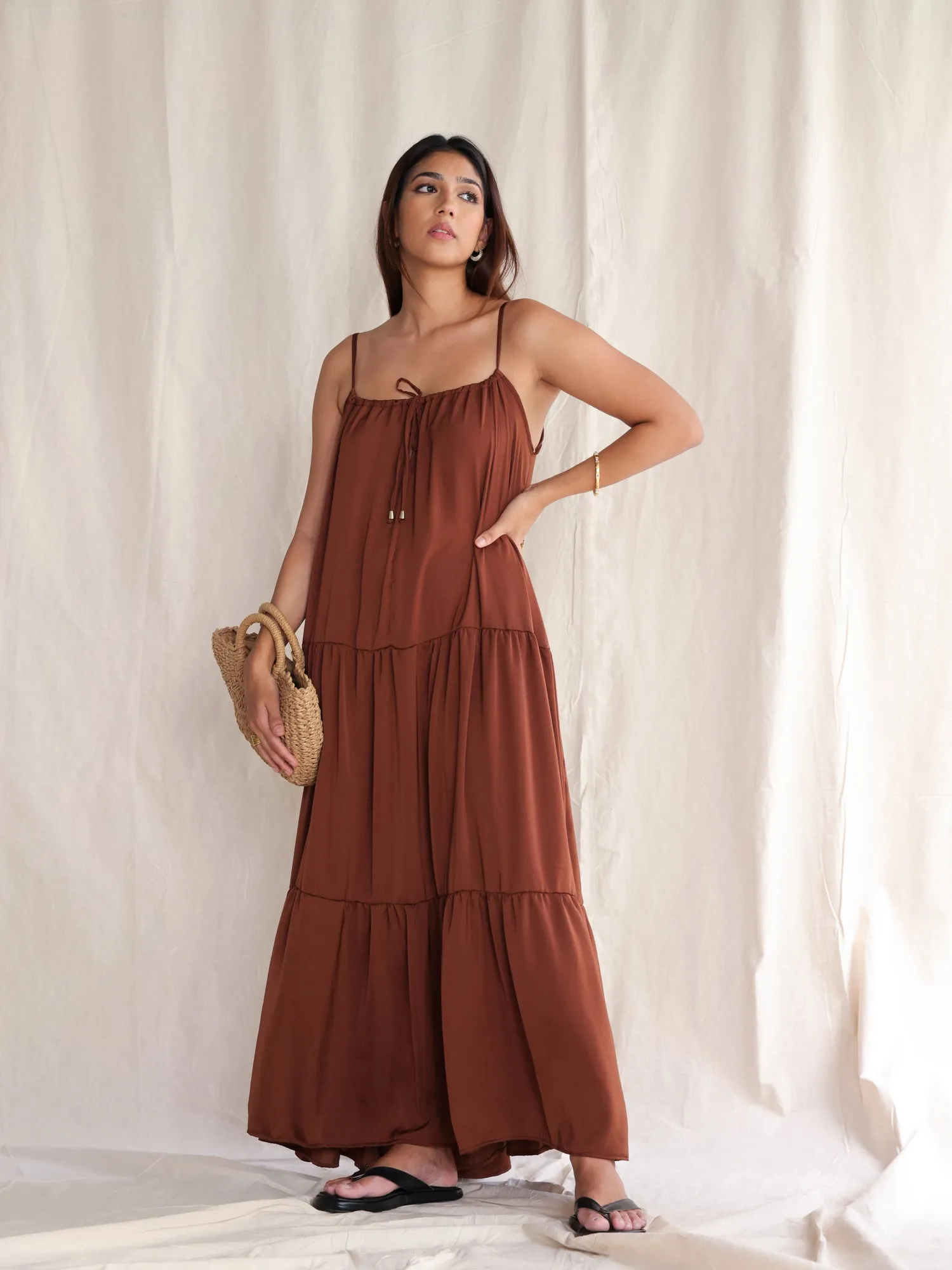 Loose Fit Tunnel Detail Maxi Dress