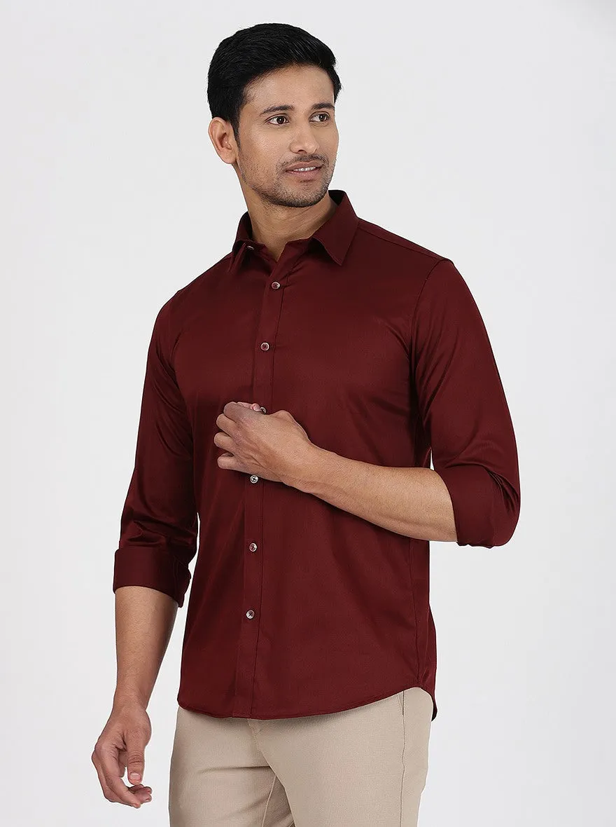 Maroon Solid Slim Fit Casual Shirt | JadeBlue