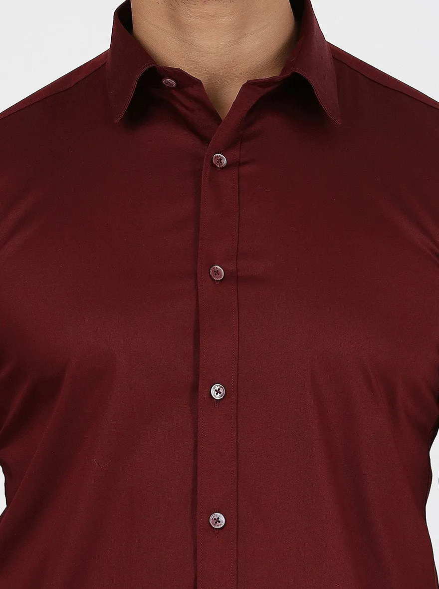 Maroon Solid Slim Fit Casual Shirt | JadeBlue
