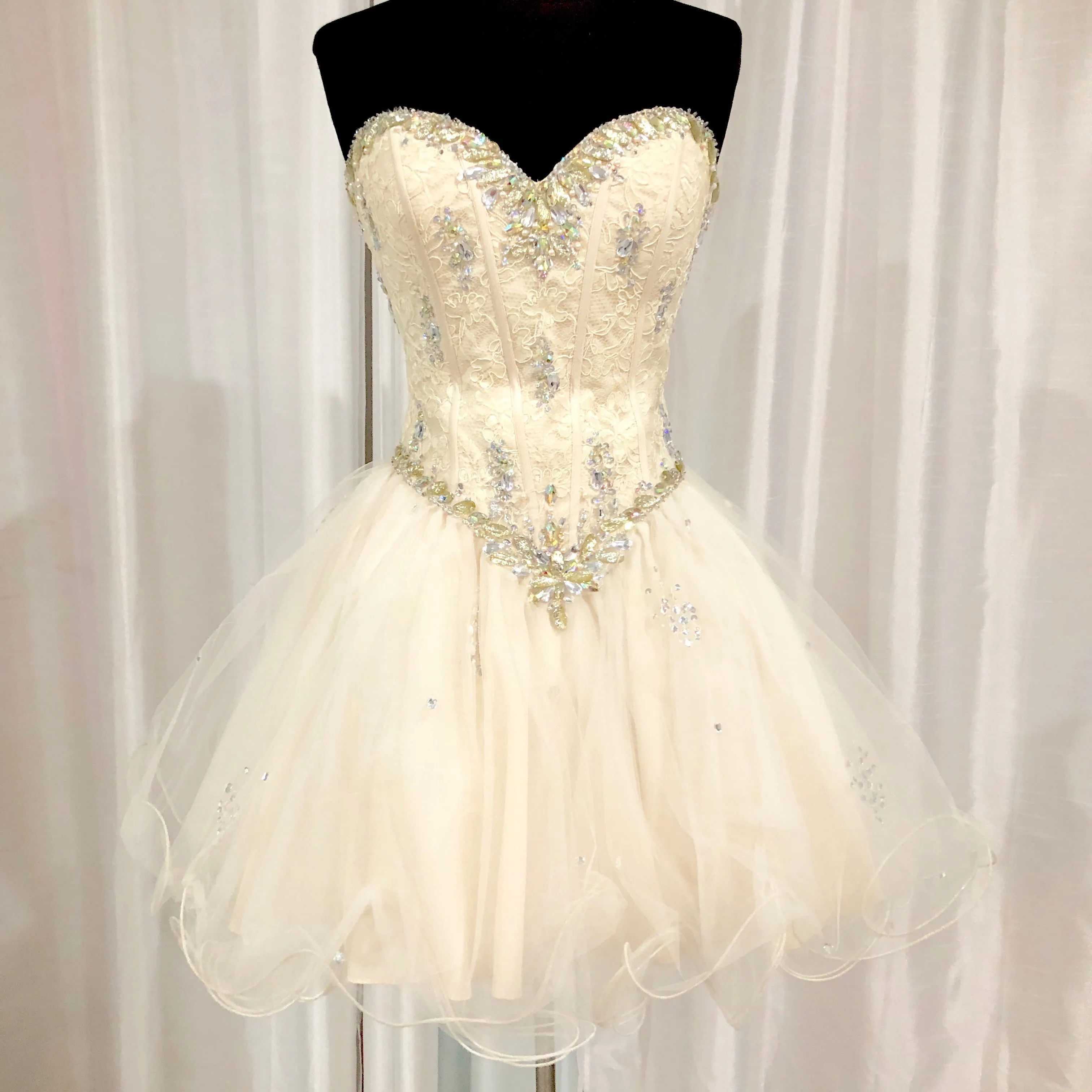 MORI LEE By MADELINE GARDNER Short Cream Gown Size 6