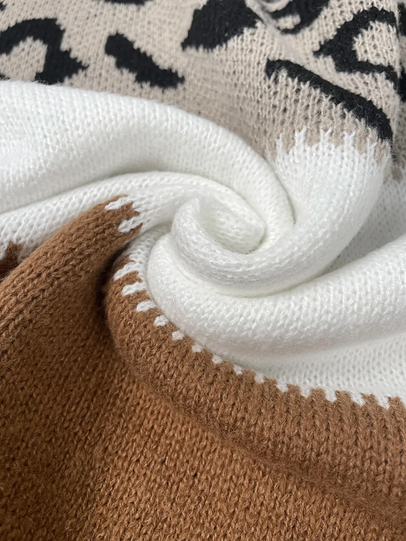 Rowy™ | Wild Chic knitted sweater