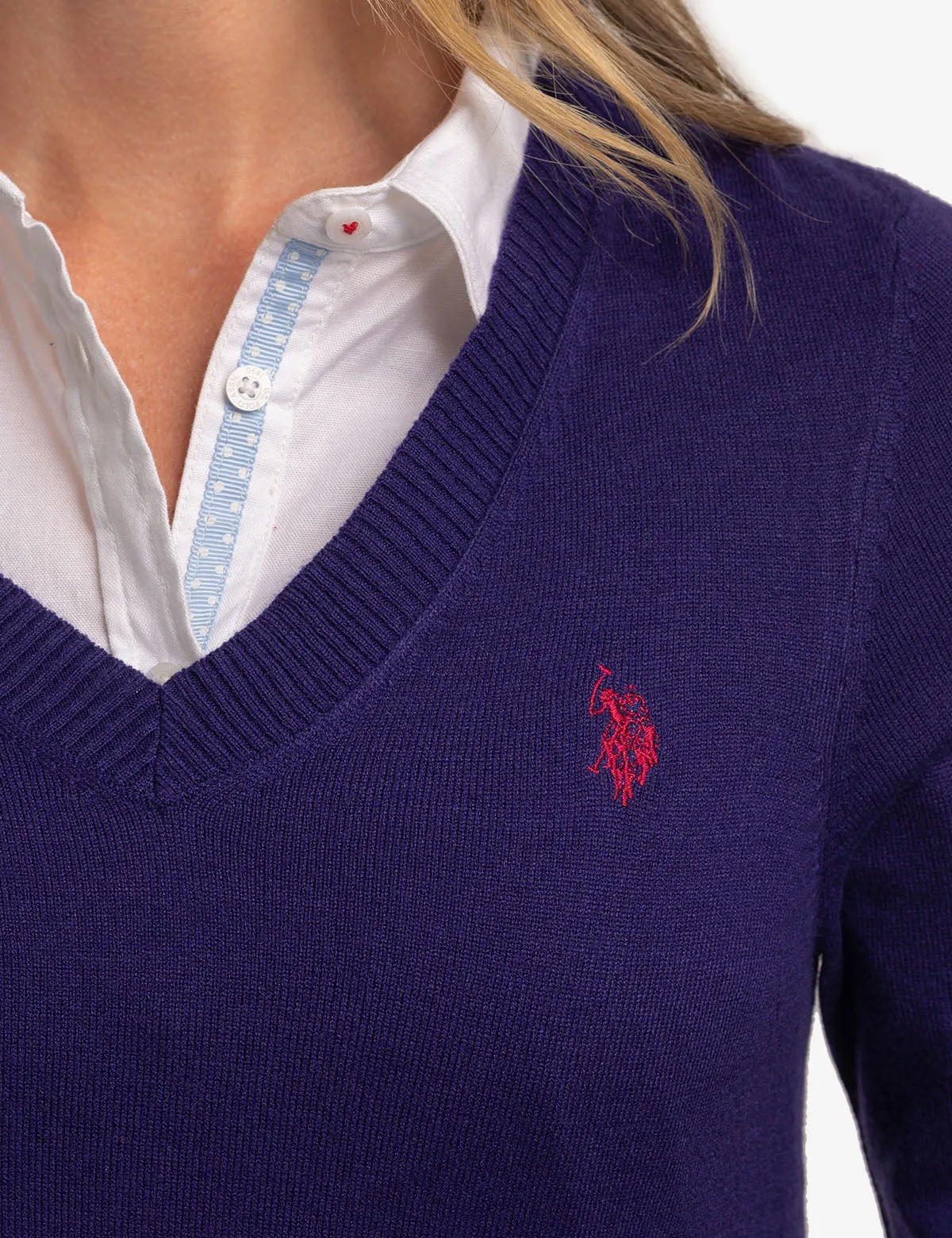 SOFT TOUCH V-NECK SWEATER