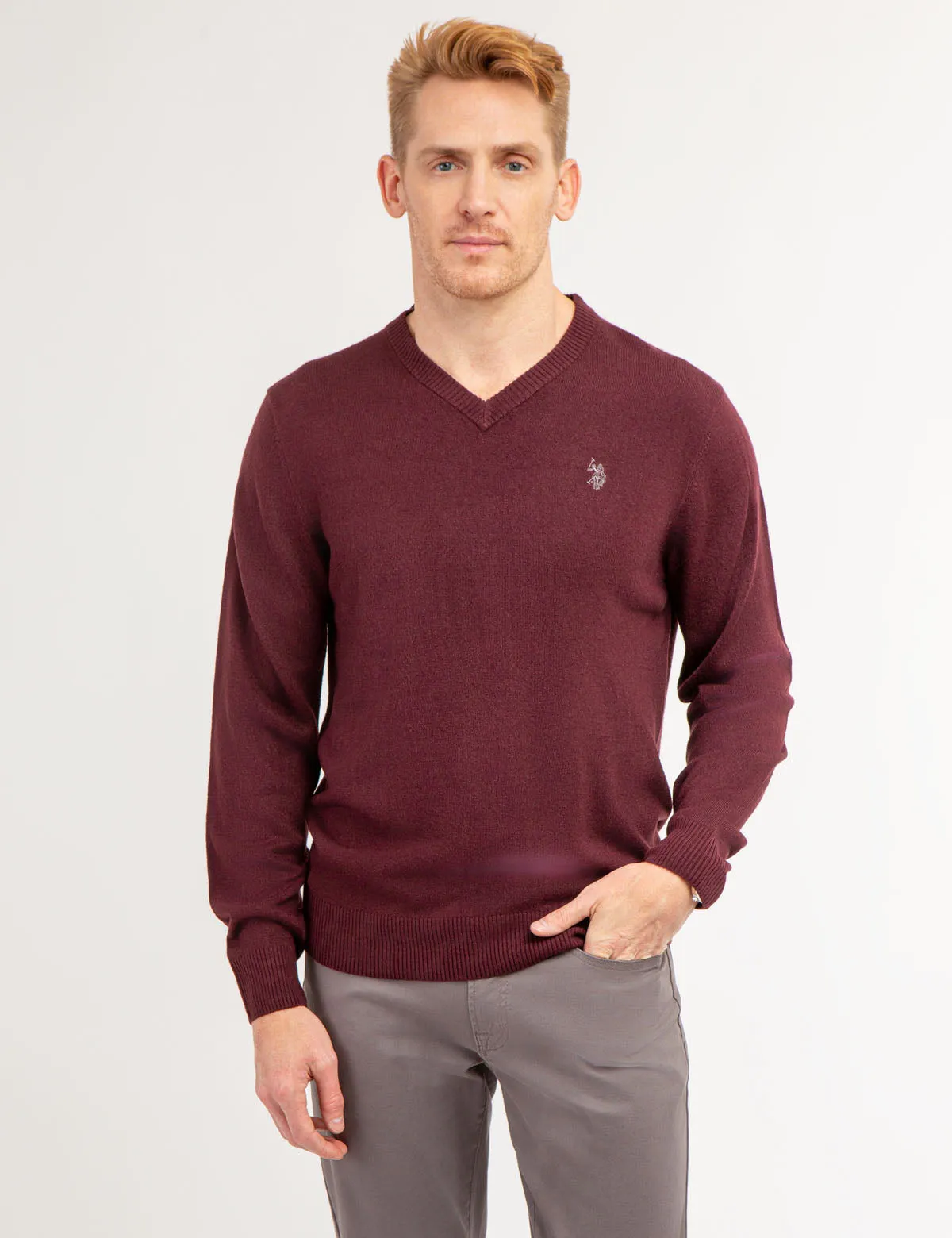 SOFT V-NECK SWEATER