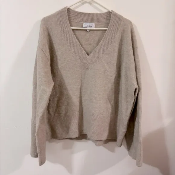 stockholm atelier &amp; other stories Cozy Beige V-Neck Sweater