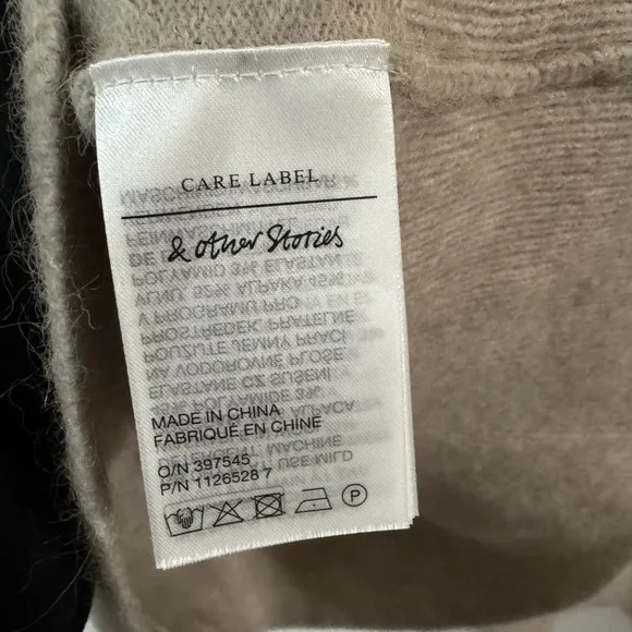 stockholm atelier &amp; other stories Cozy Beige V-Neck Sweater