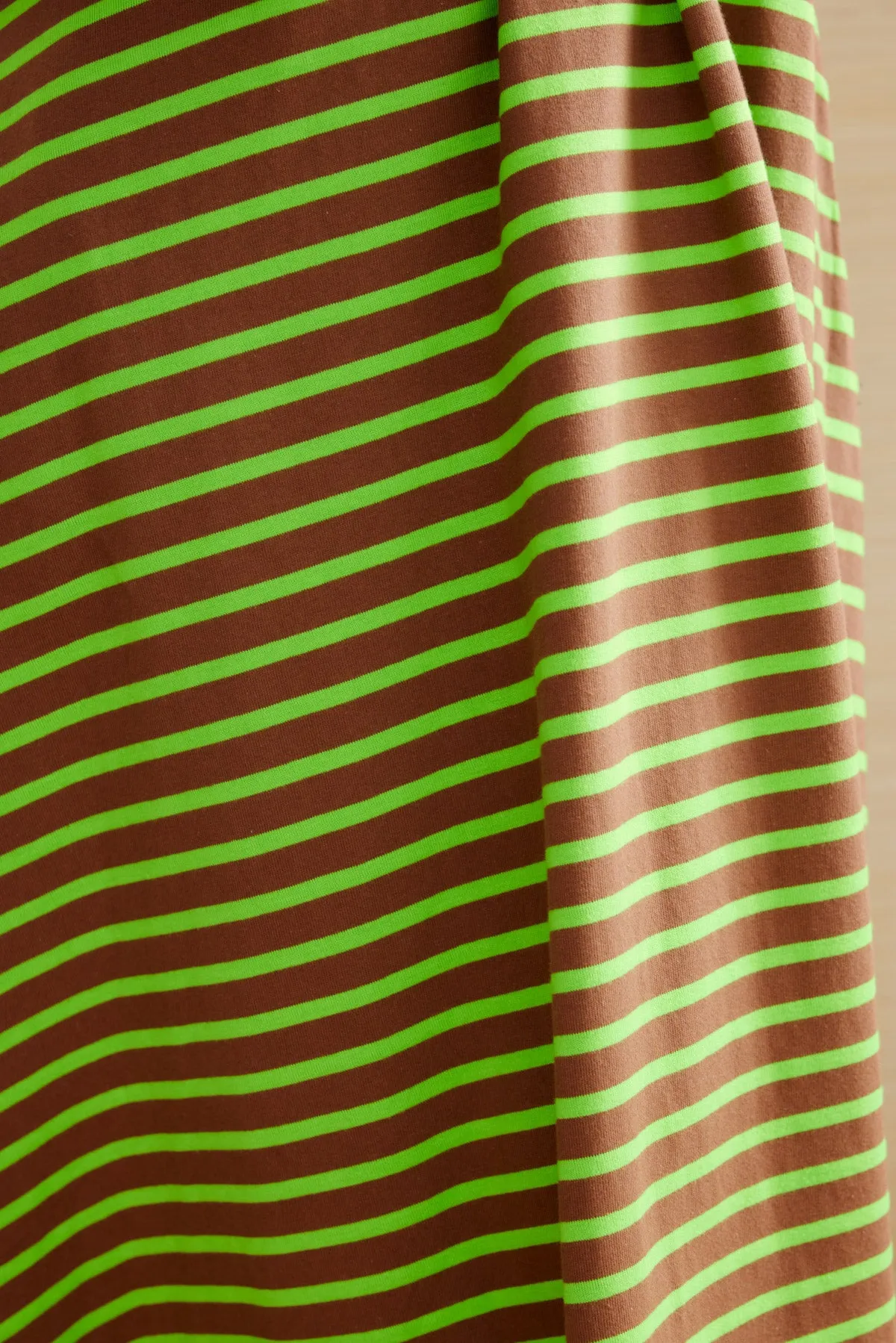 SWAHILI. Green & Brown.