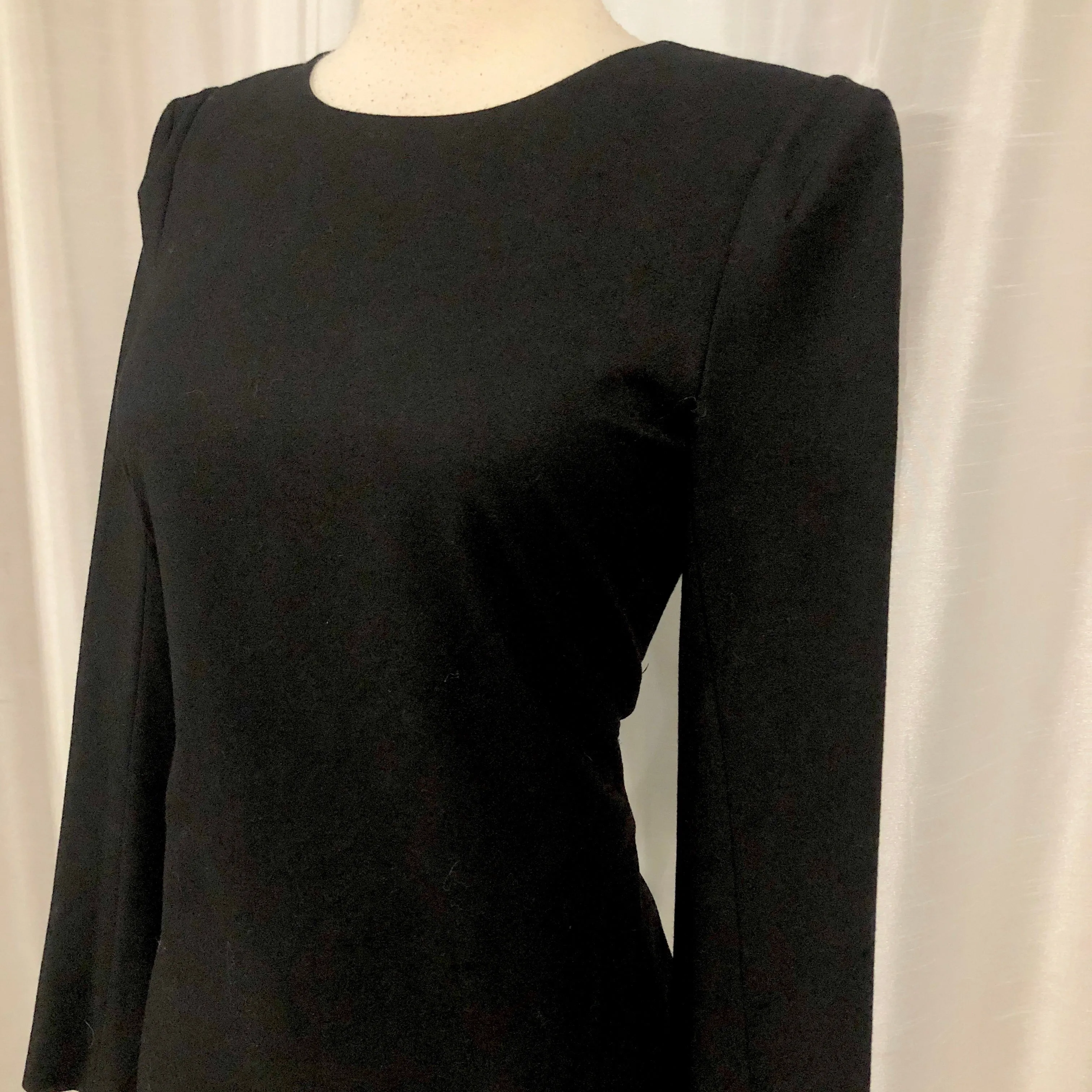 THEORY Short Black Long Sleeve Gown Size 4