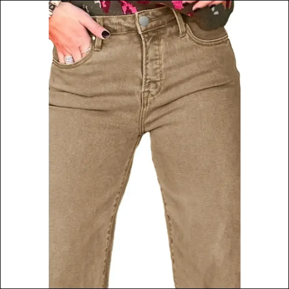 Wide Leg Wonder: Unleash your Inner Fashionista with Raw Hem Magic!