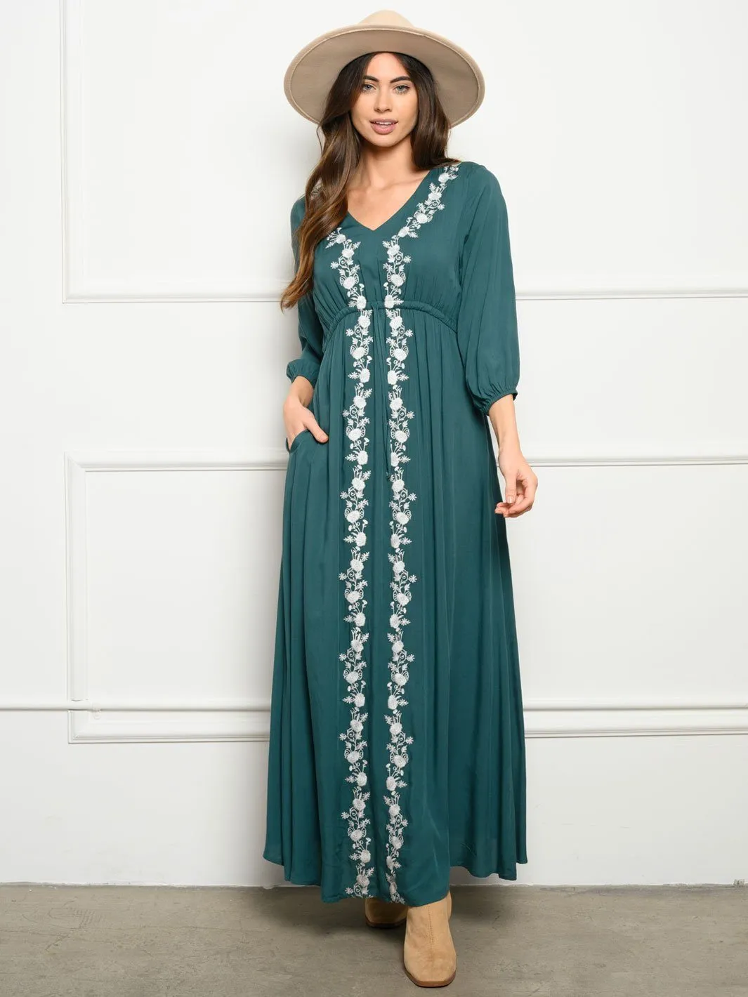 WOMEN'S EMBROIDERED FLORAL MAXI DRESS
